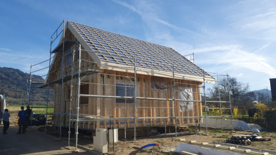 Construire une maison bois en France en 2025 : le guide complet